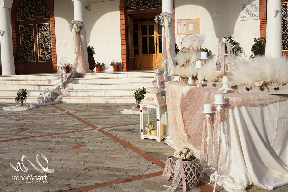 Ρομαντική διακόσμηση γάμου με αμάραντο