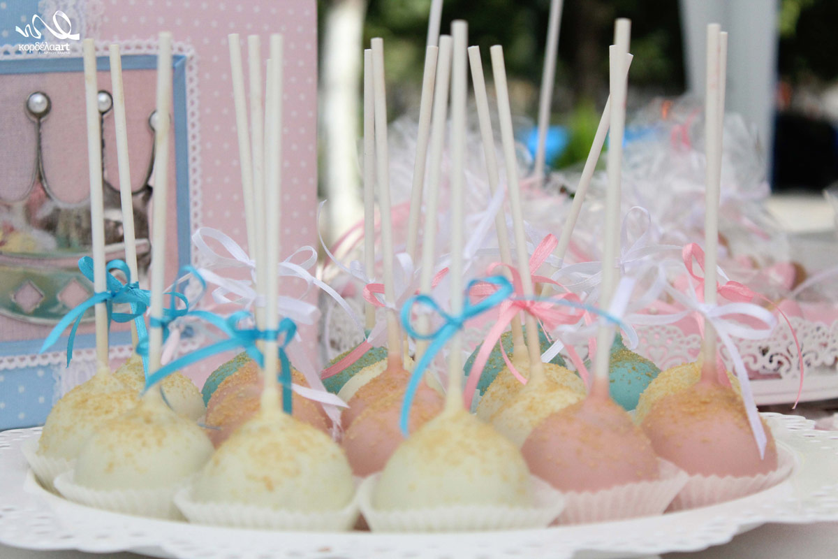 Πολύχρωμα Cake pops